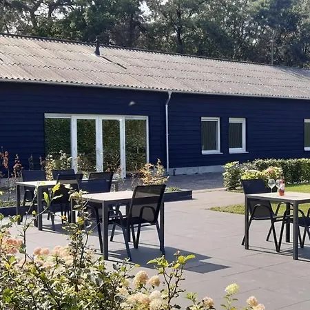 Buiten Loon Bed and Breakfast