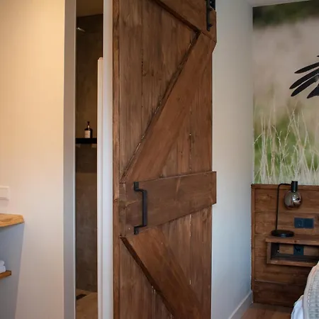 Buiten Loon Bed and Breakfast *